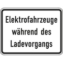 Verkehrsschild "Elektrofahrzeug Ladevorgang"